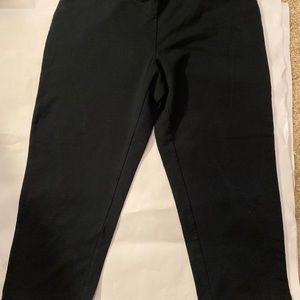 JJill Navy capris. Navy. Size Medium. NWOT